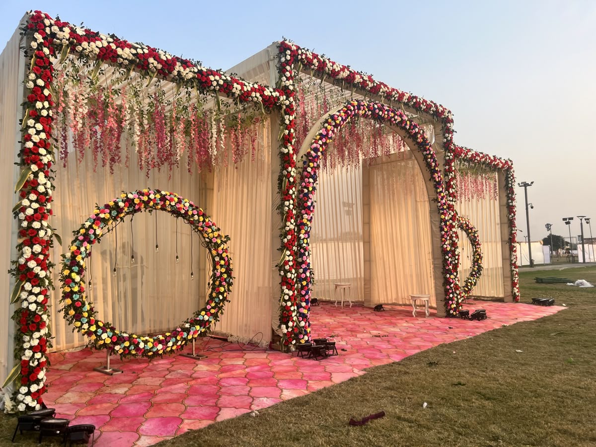 Signature stage design