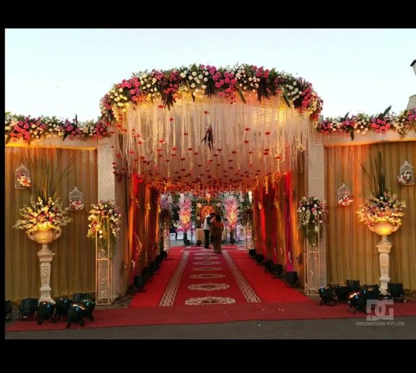 Luxury event decor